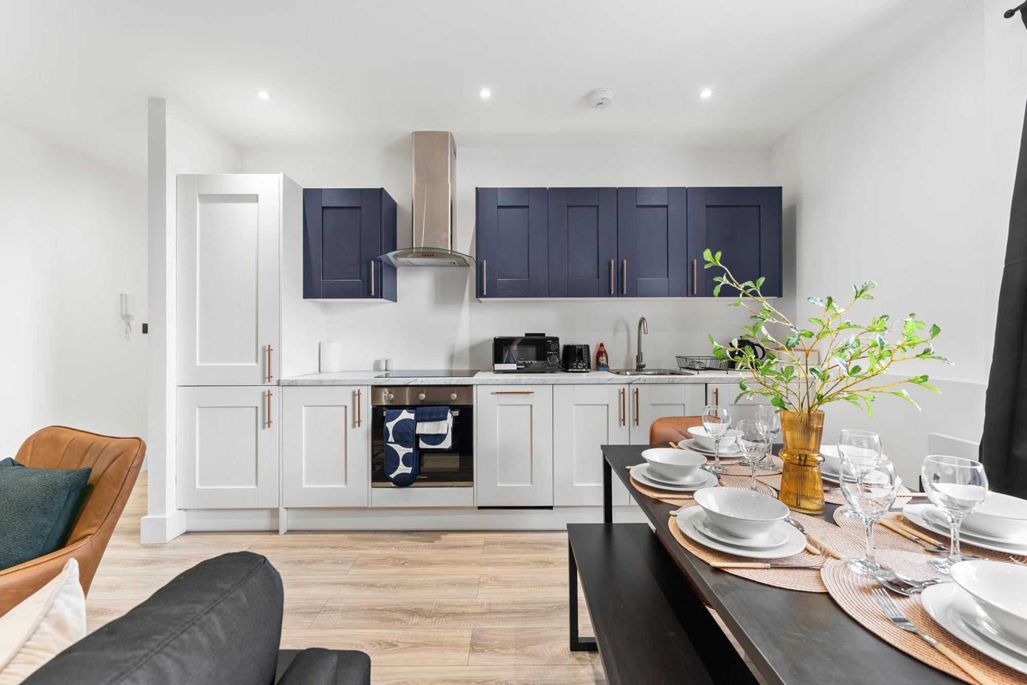 Stylish Two-bedroom Flat In *